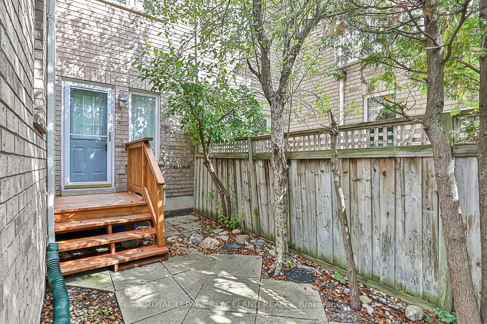 8 Forestwood Street