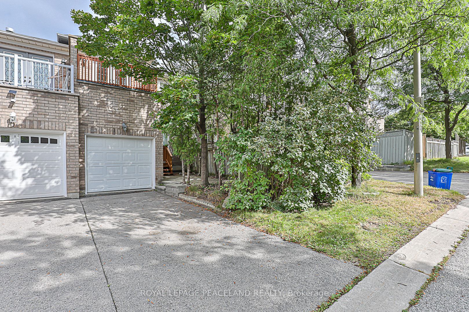 8 Forestwood Street