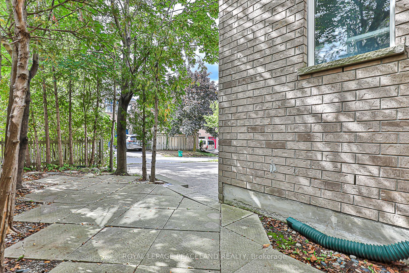 8 Forestwood Street