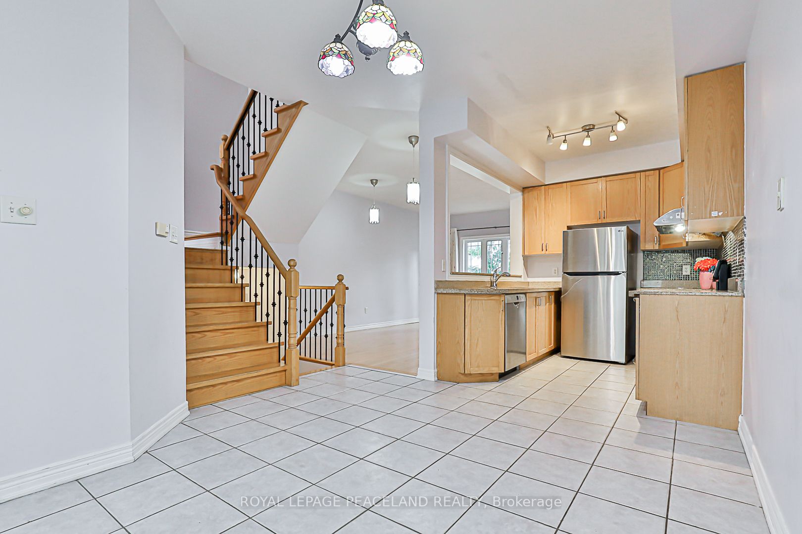 8 Forestwood Street