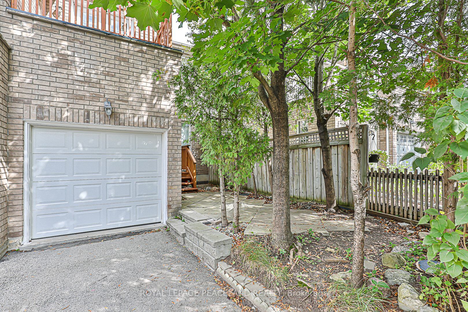 8 Forestwood Street