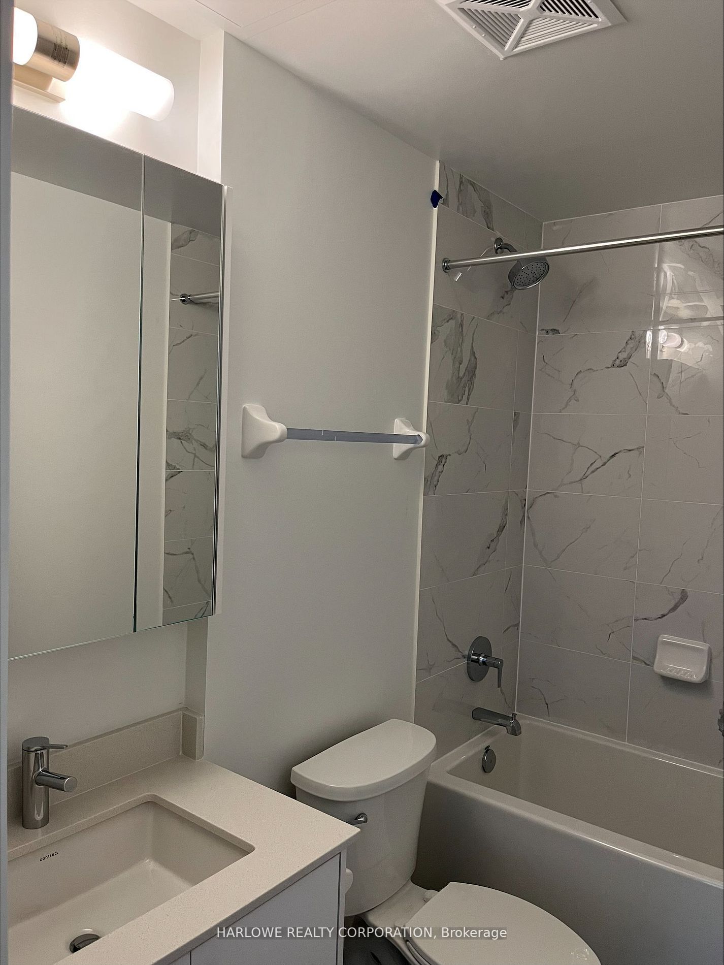 105 Oneida Cres, #406