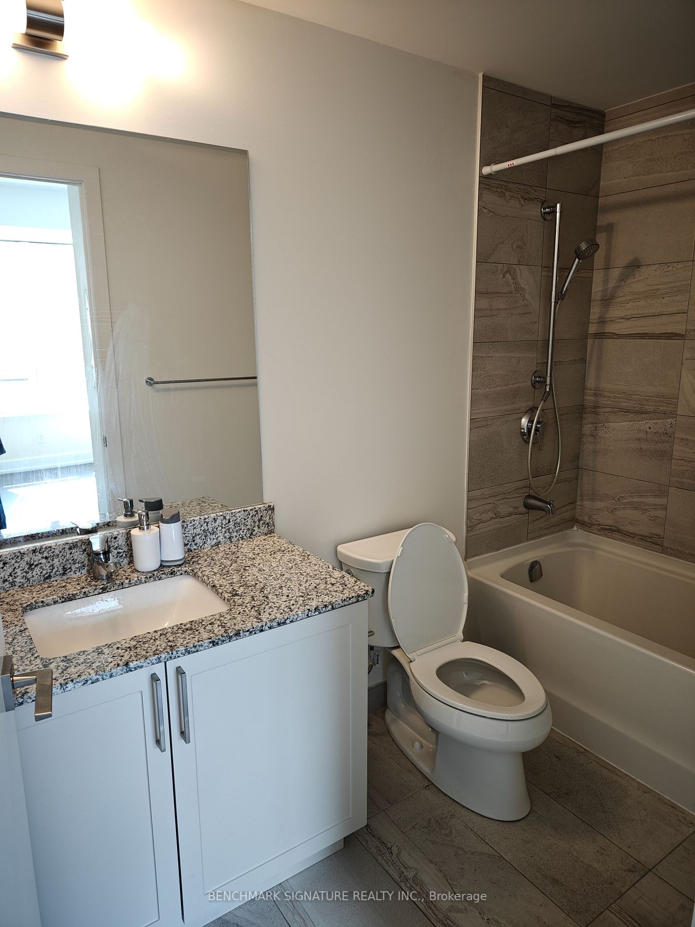 278 Buchanan Drive, #525E