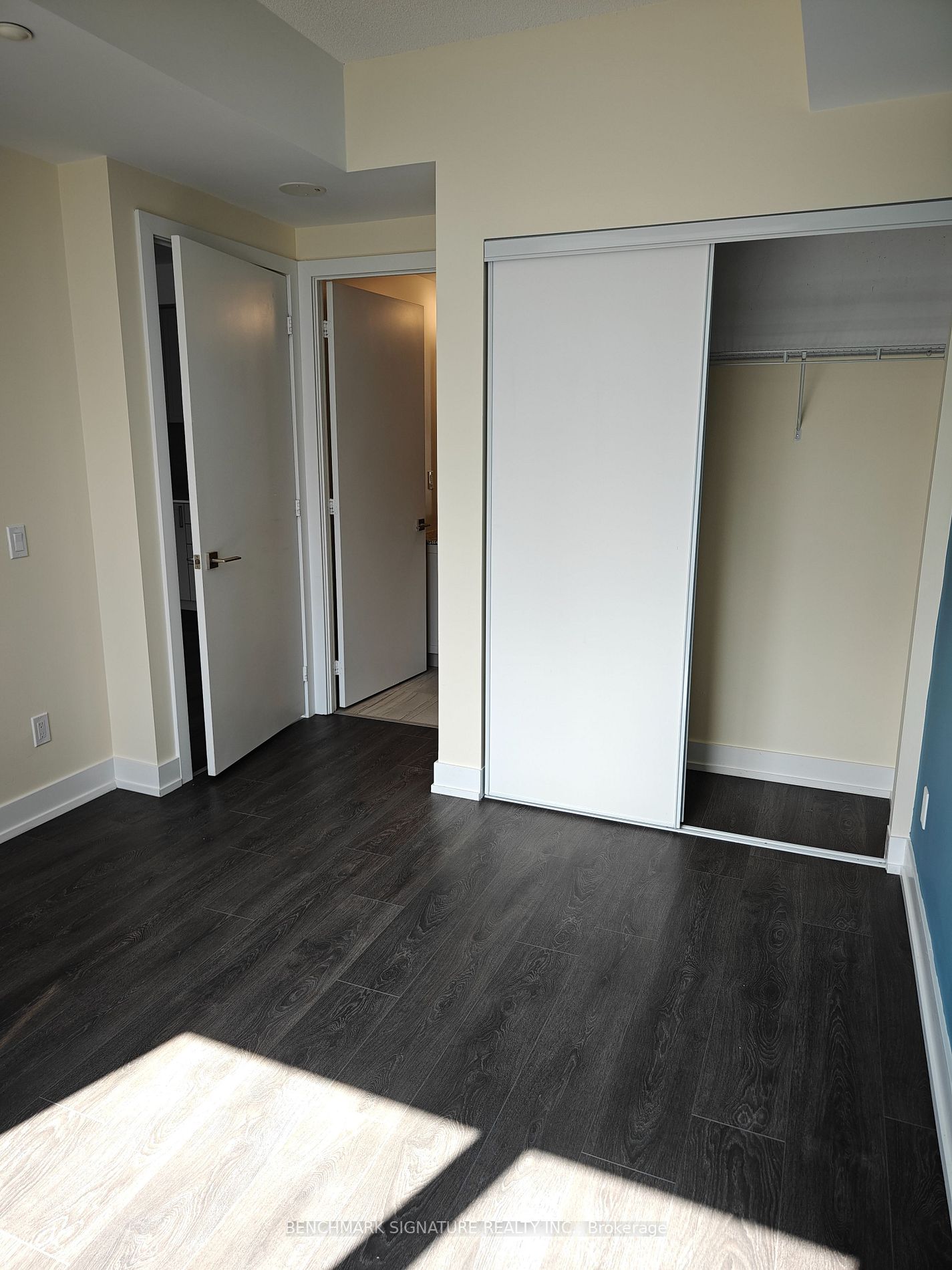 278 Buchanan Drive, #525E