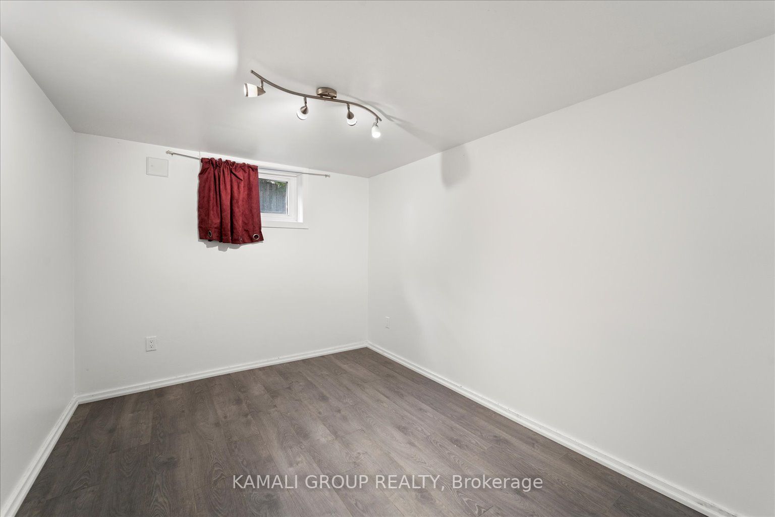 100 Sheldon Ave, #Bsmt