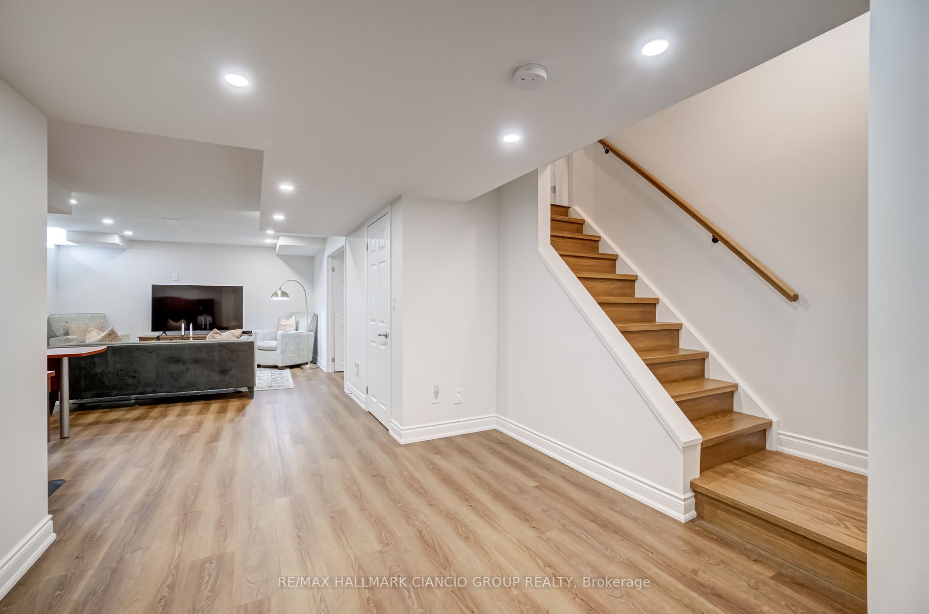 175 John Davis Gate