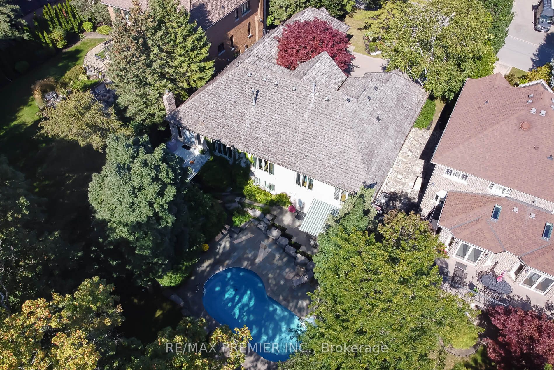 83 Longview Cres