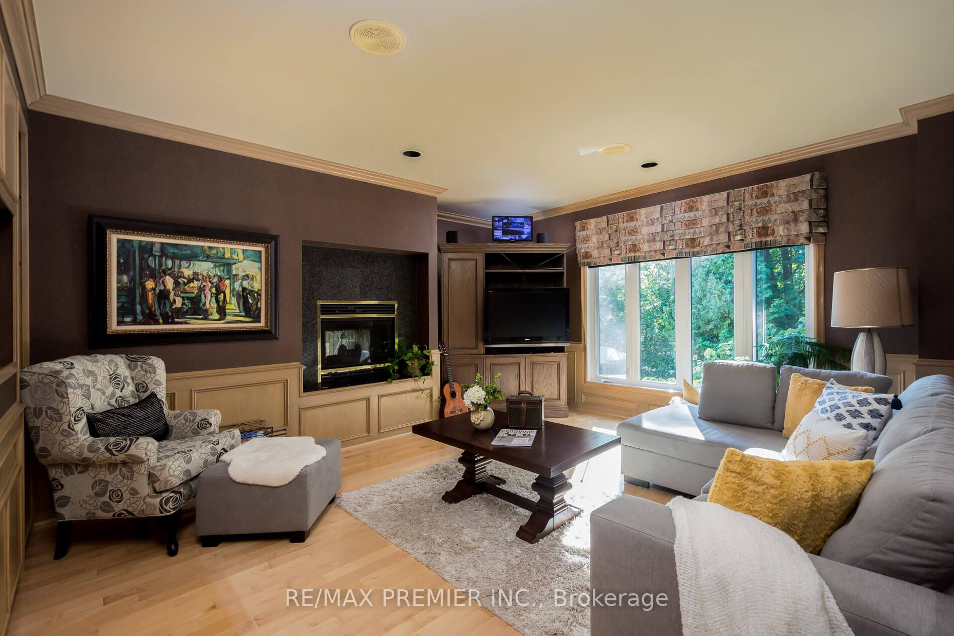 83 Longview Cres