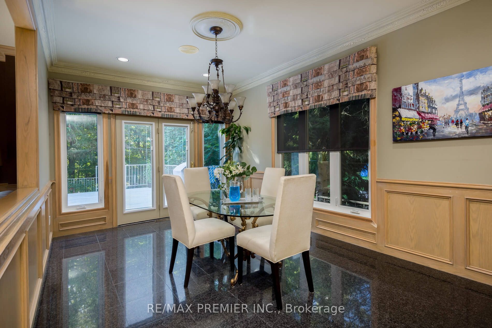83 Longview Cres