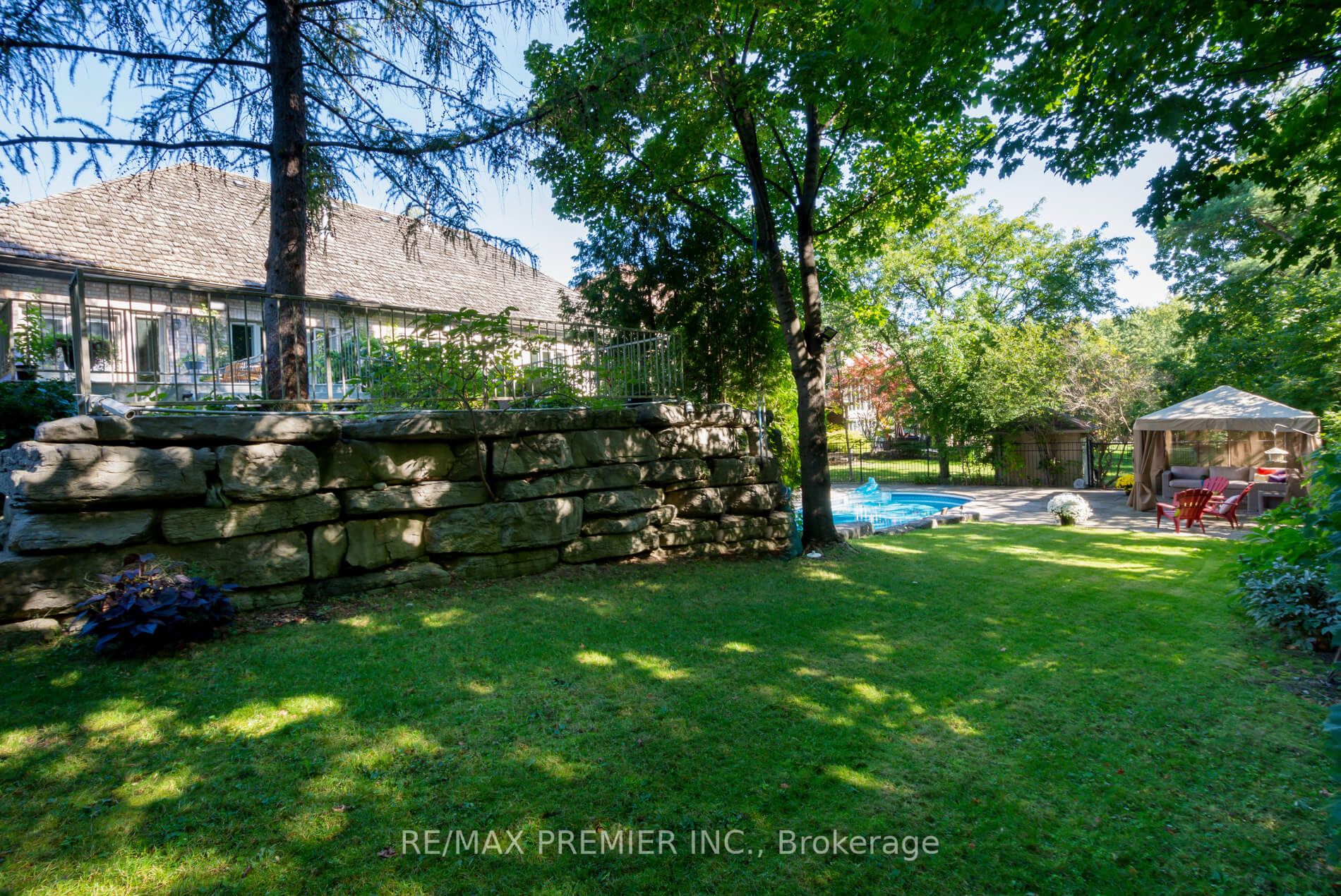 83 Longview Cres