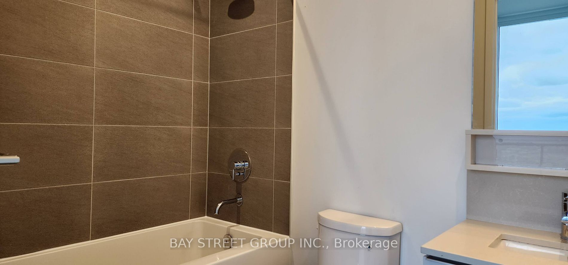 898 Portage Pkwy, #5310