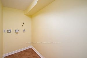12 Dufferin Hill, #BSMT