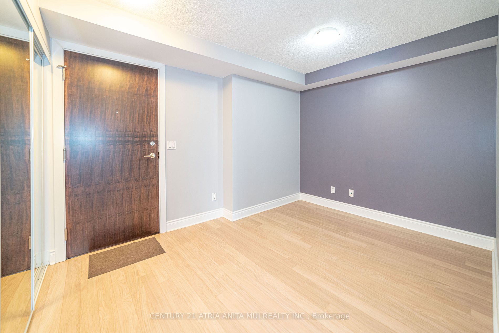 23 Cox Boulevard, #882