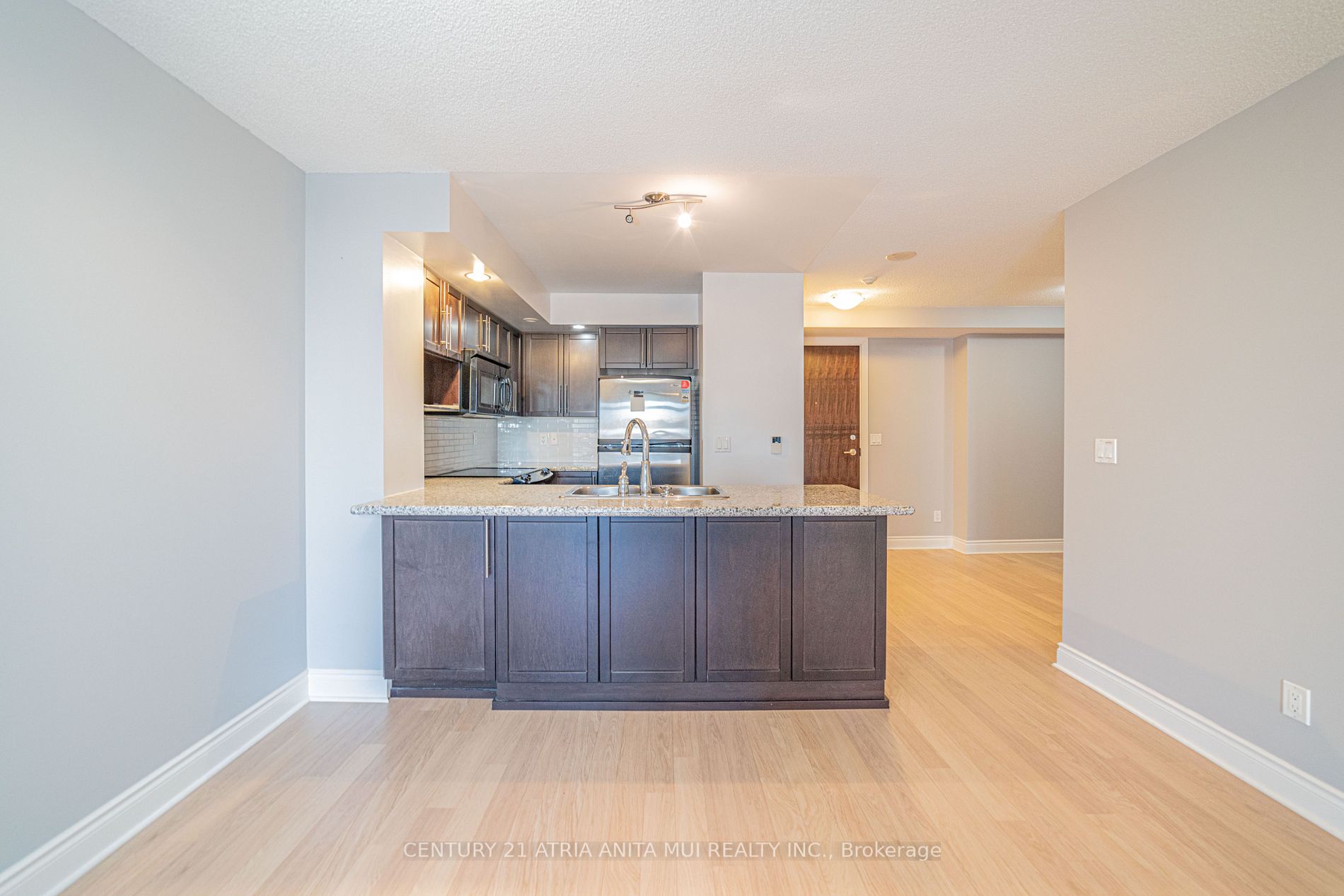 23 Cox Boulevard, #882