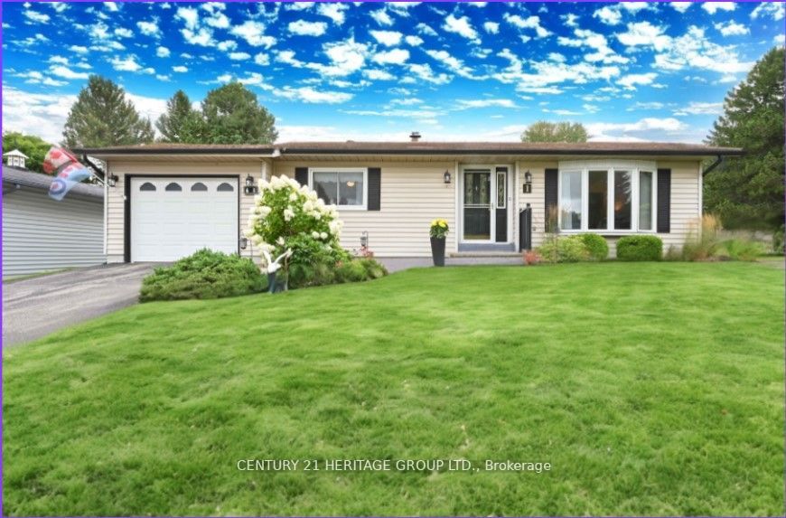 1 Cedar Crt