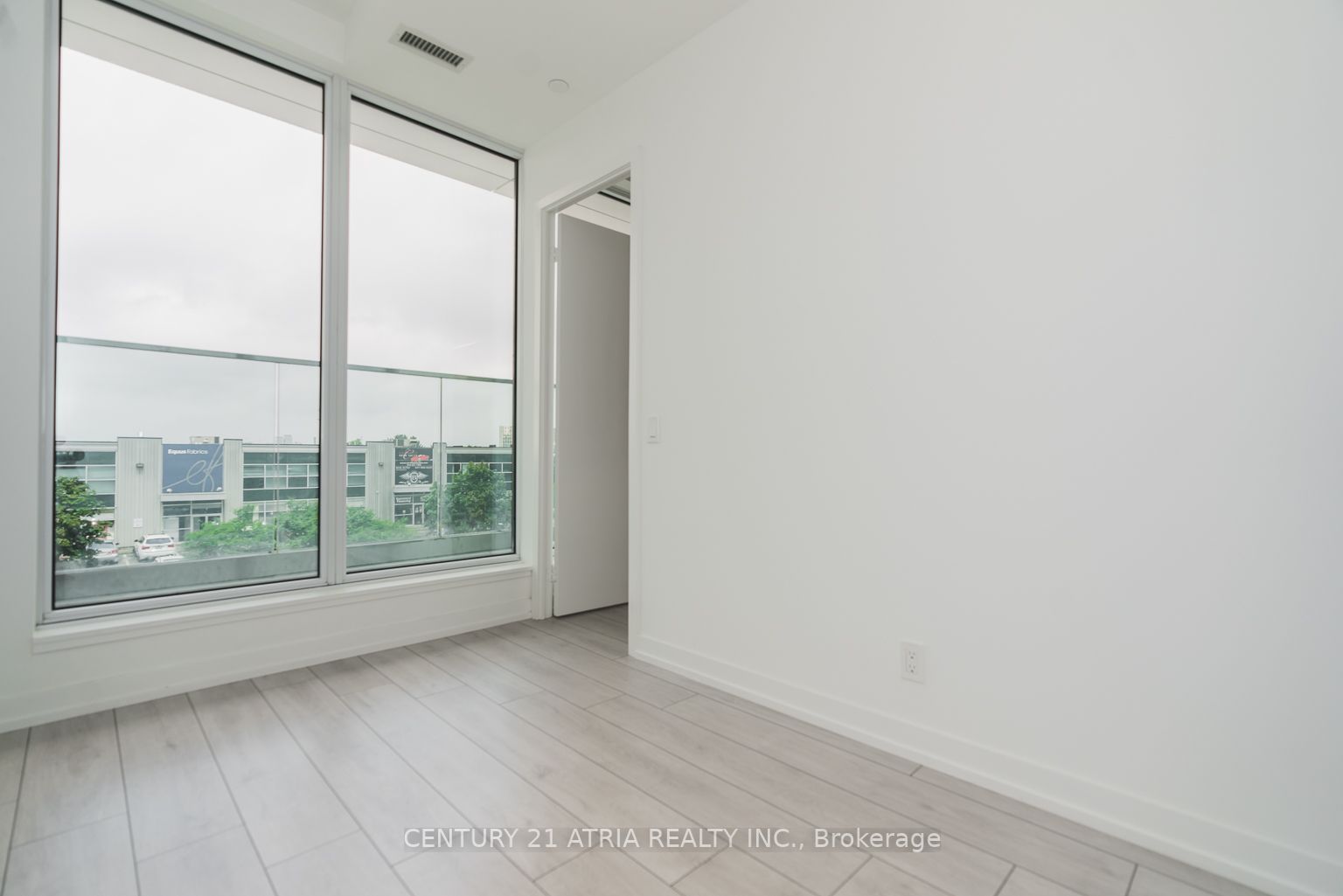 950 Portage Pkwy, #202