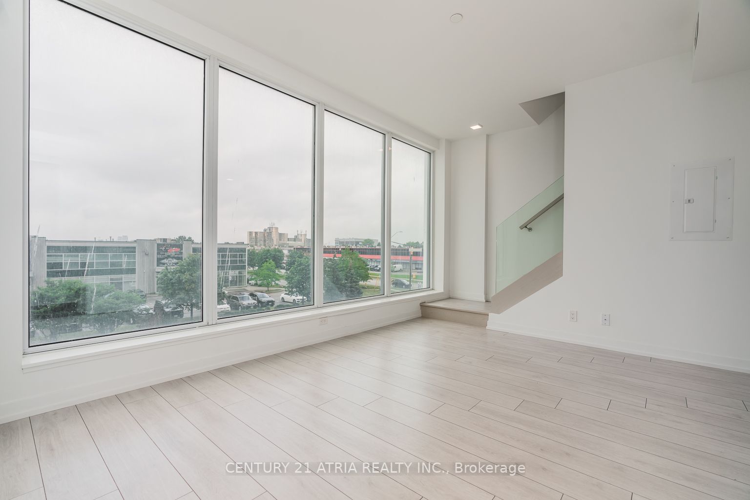 950 Portage Pkwy, #202