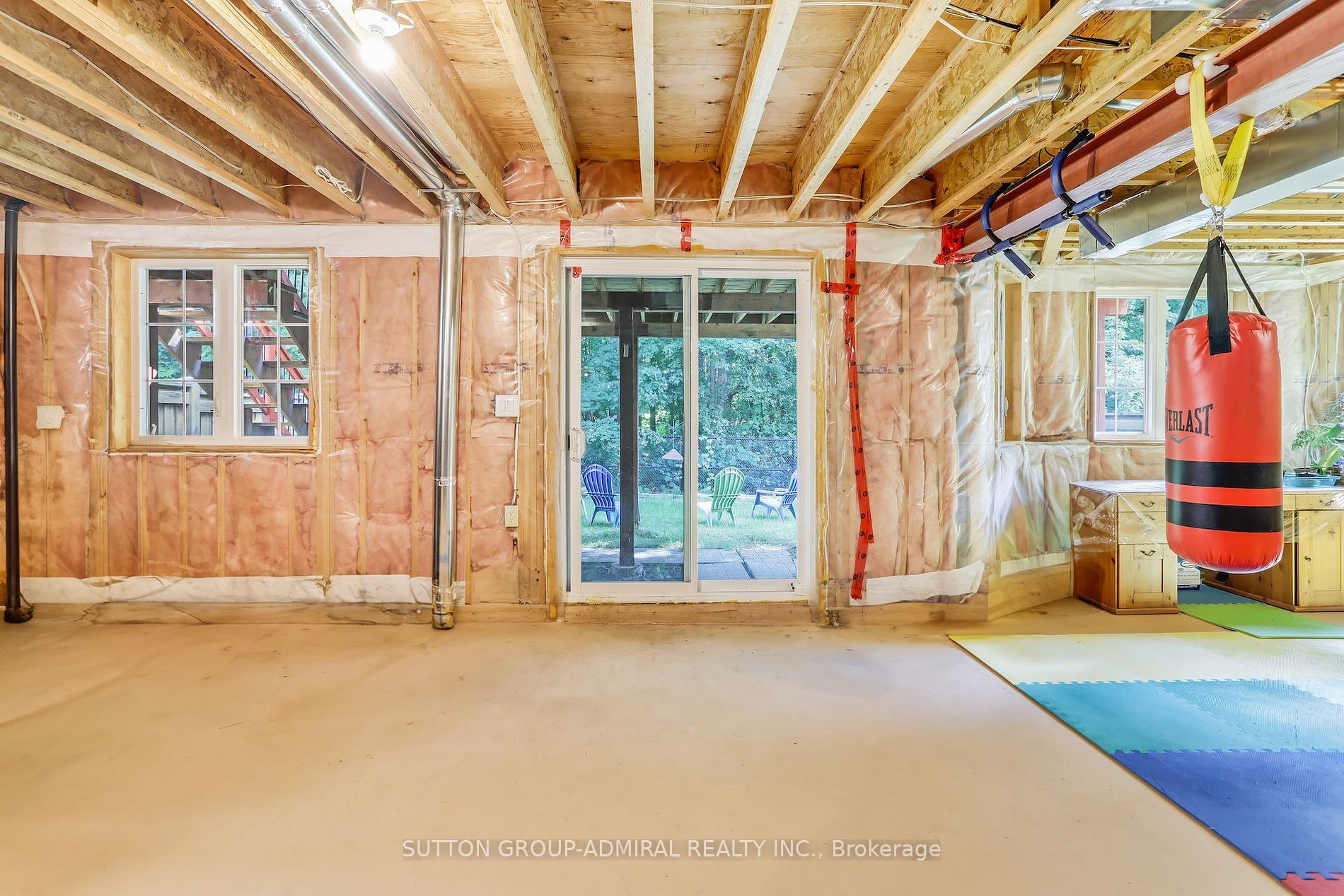 381 Maria Antonia Rd