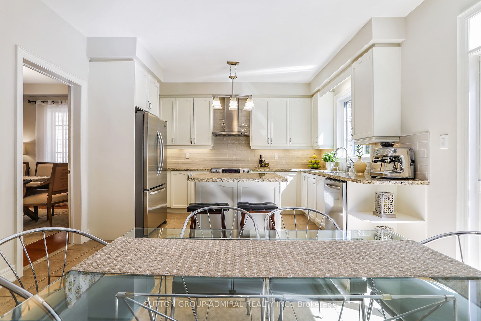 381 Maria Antonia Rd