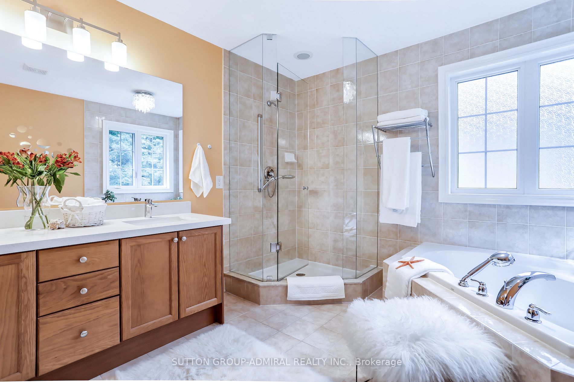 381 Maria Antonia Rd