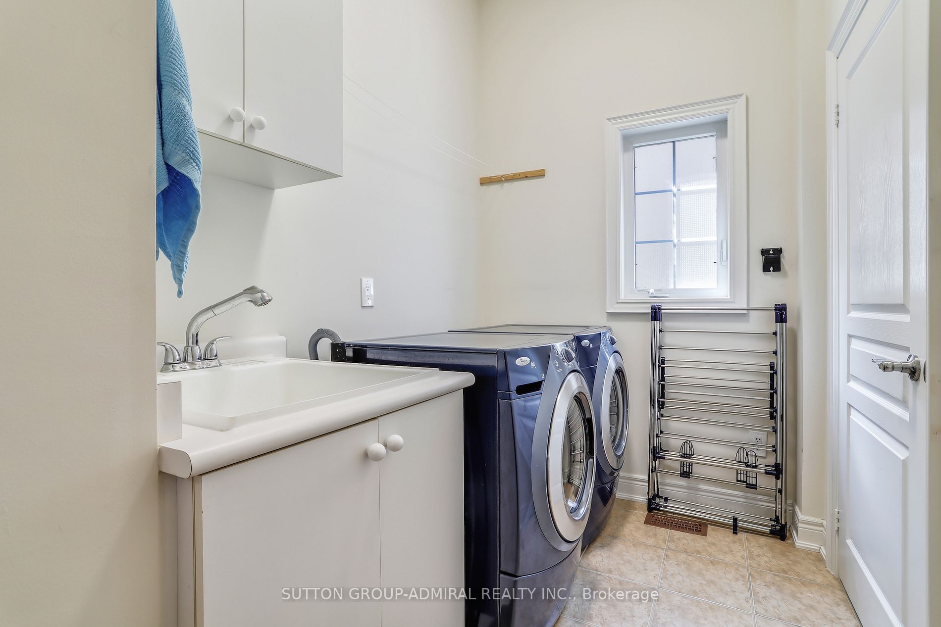 381 Maria Antonia Rd