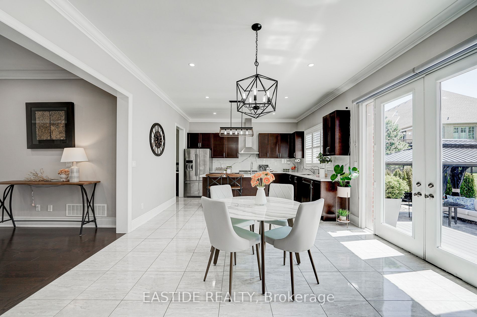52 Ken Sinclair Cres