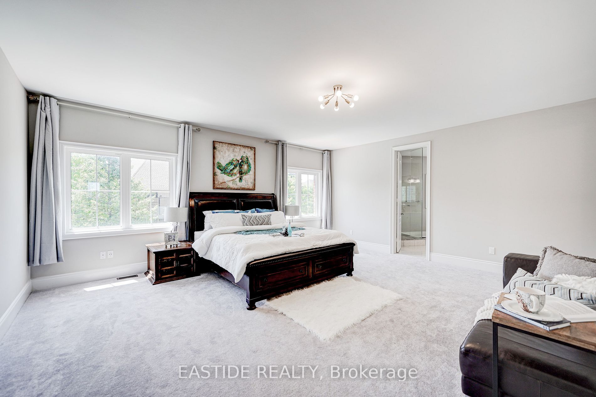 52 Ken Sinclair Cres
