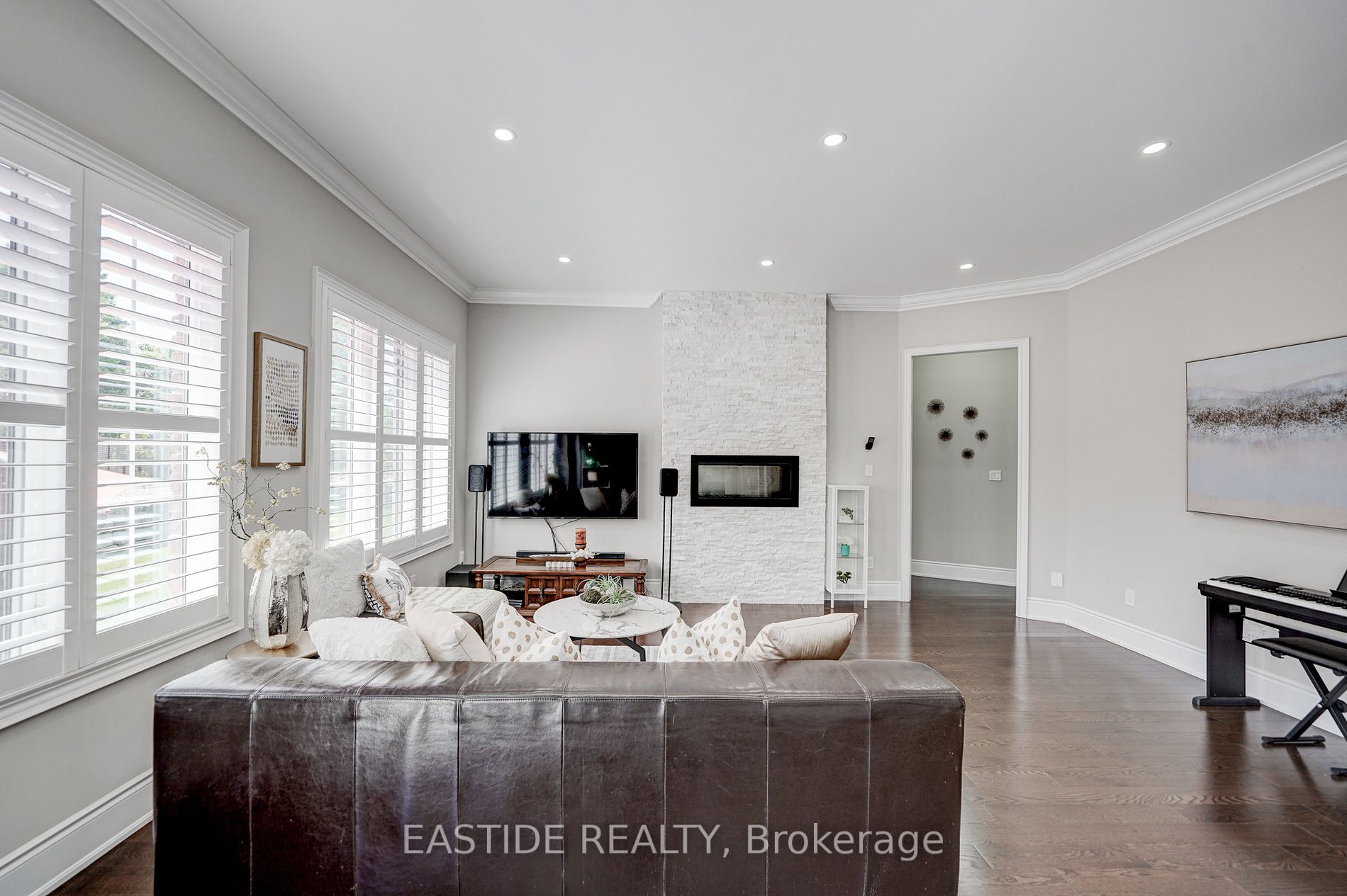 52 Ken Sinclair Cres