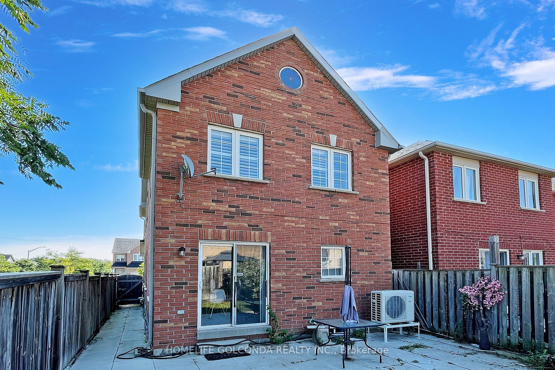 42 Charles Brown Rd