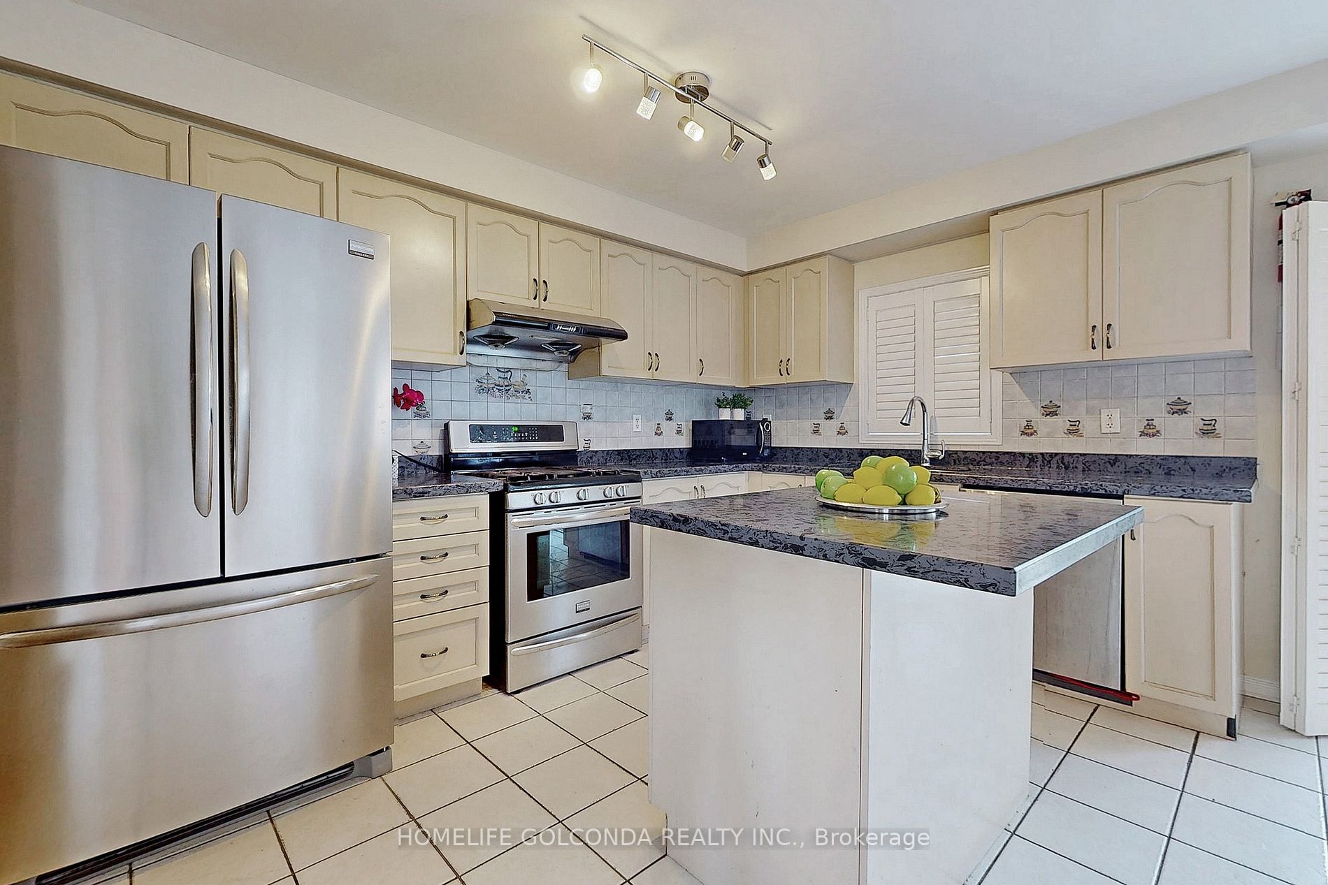 42 Charles Brown Rd
