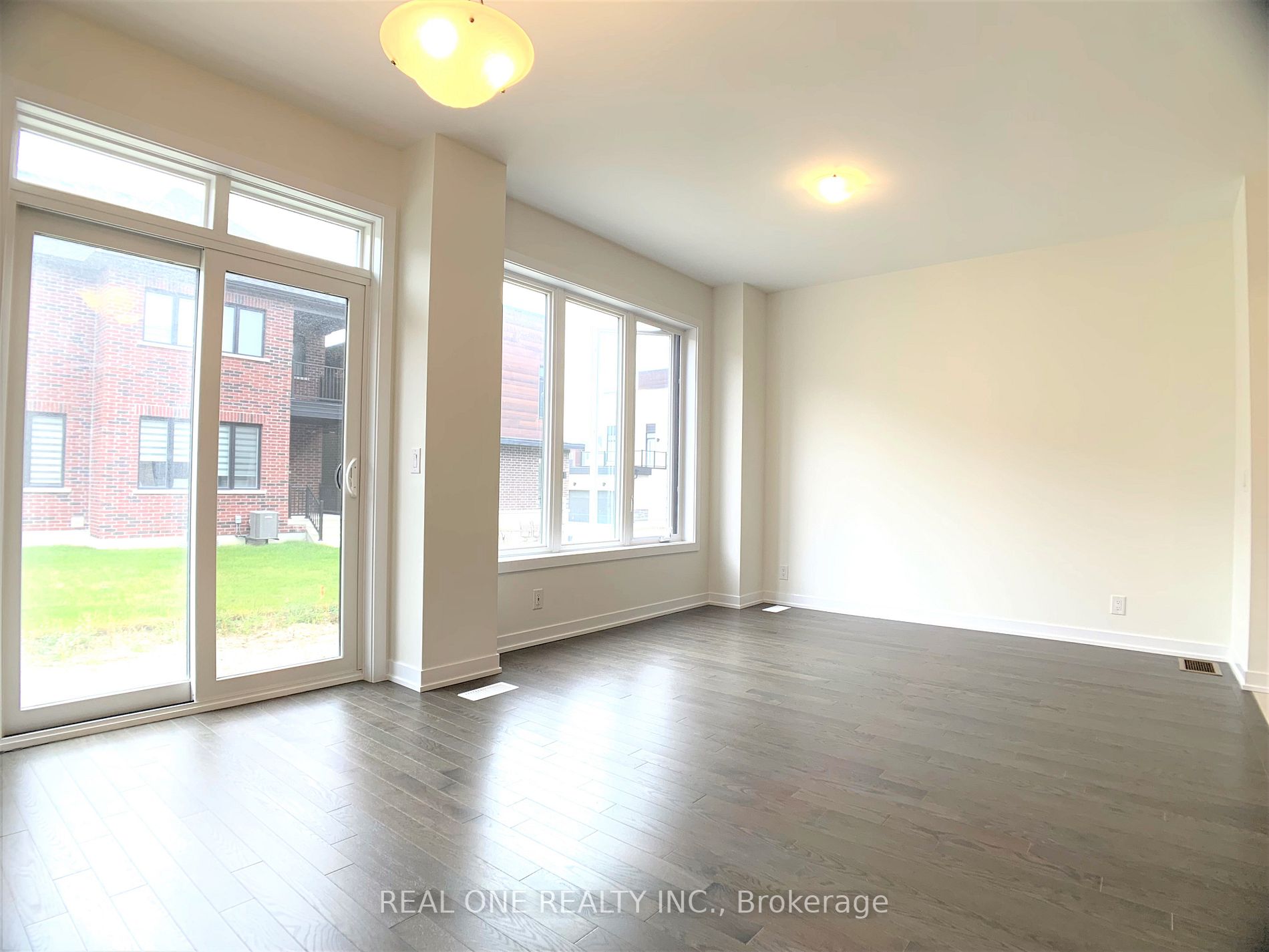 27 Jessica Antonella St