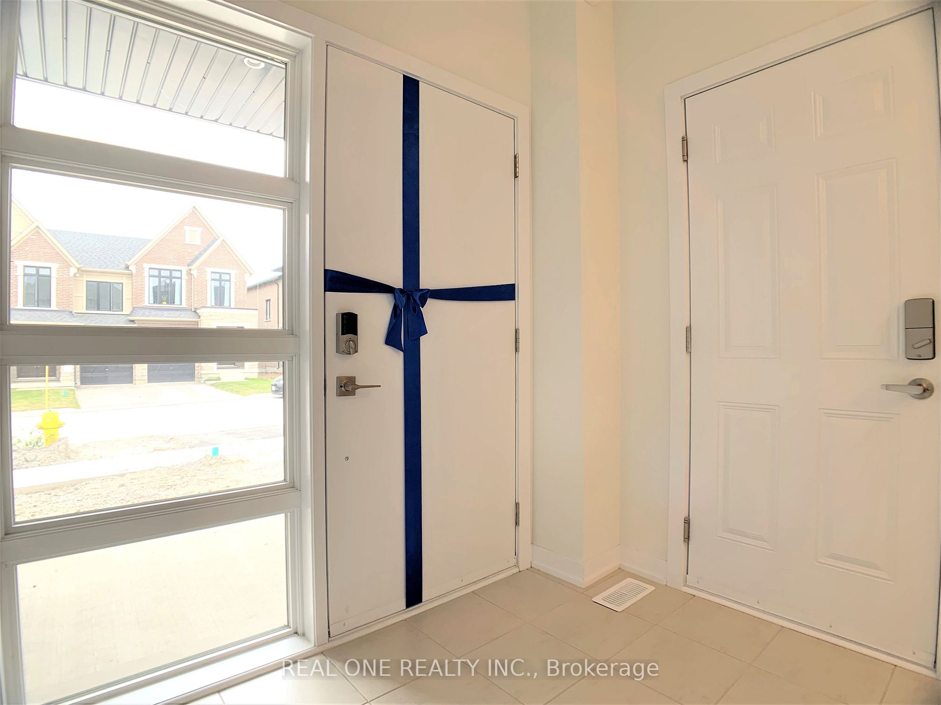 27 Jessica Antonella St