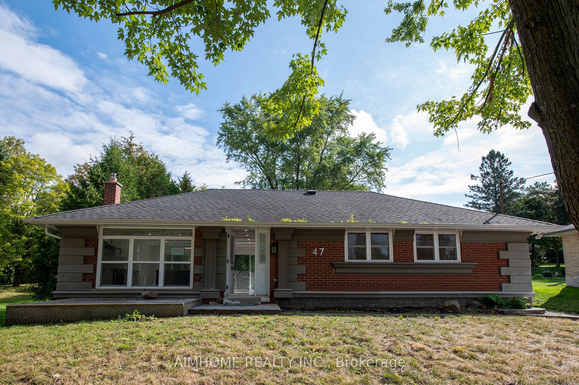 47 Belfry Dr