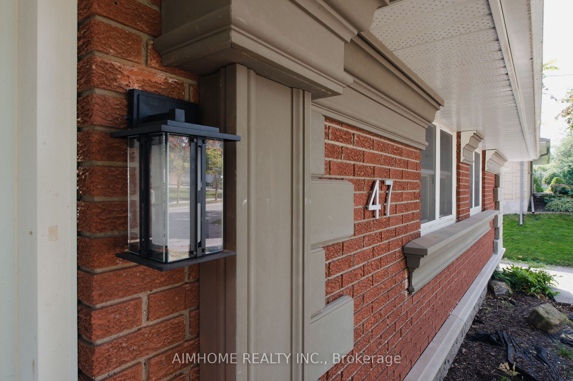 47 Belfry Dr