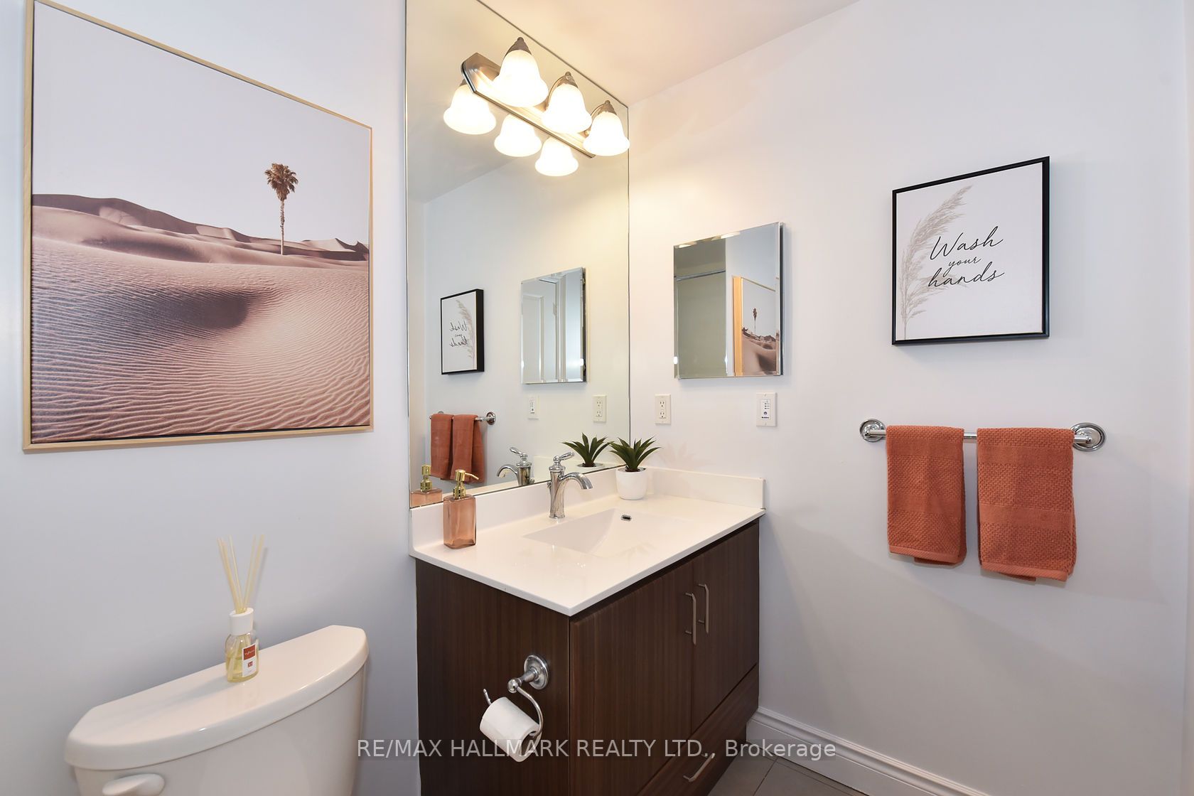 99 South Town Centre Blvd, #802