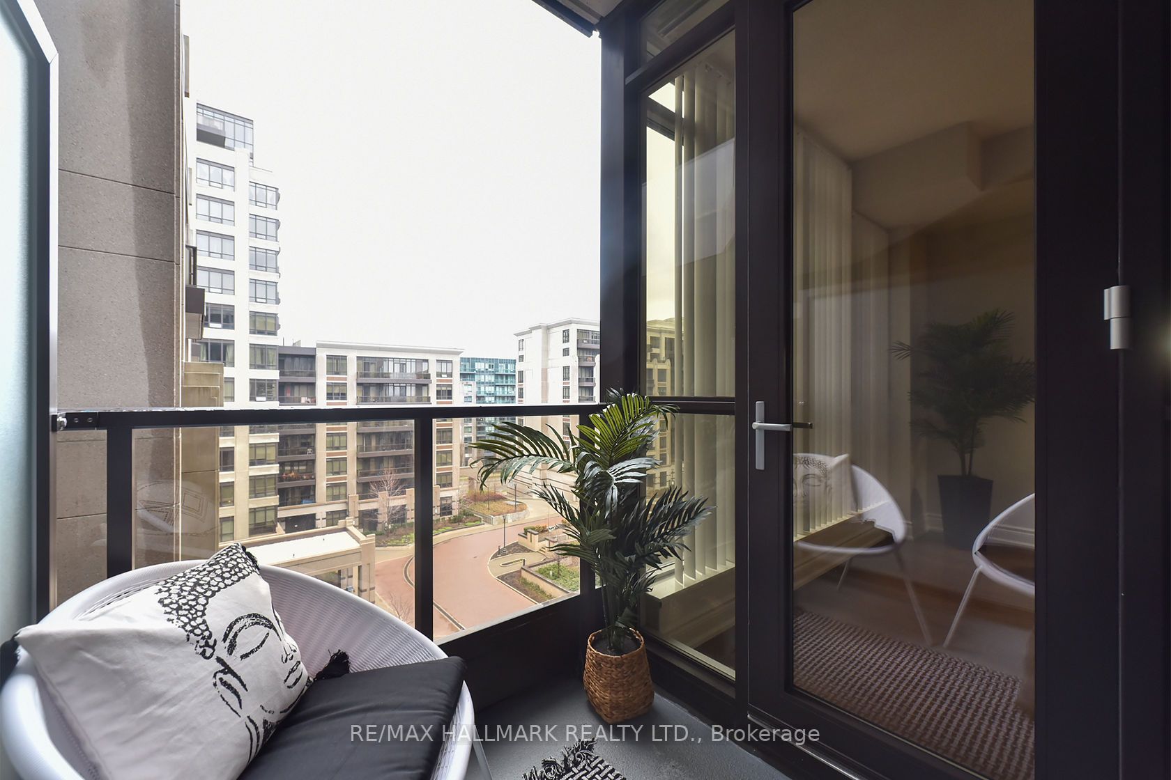 99 South Town Centre Blvd, #802