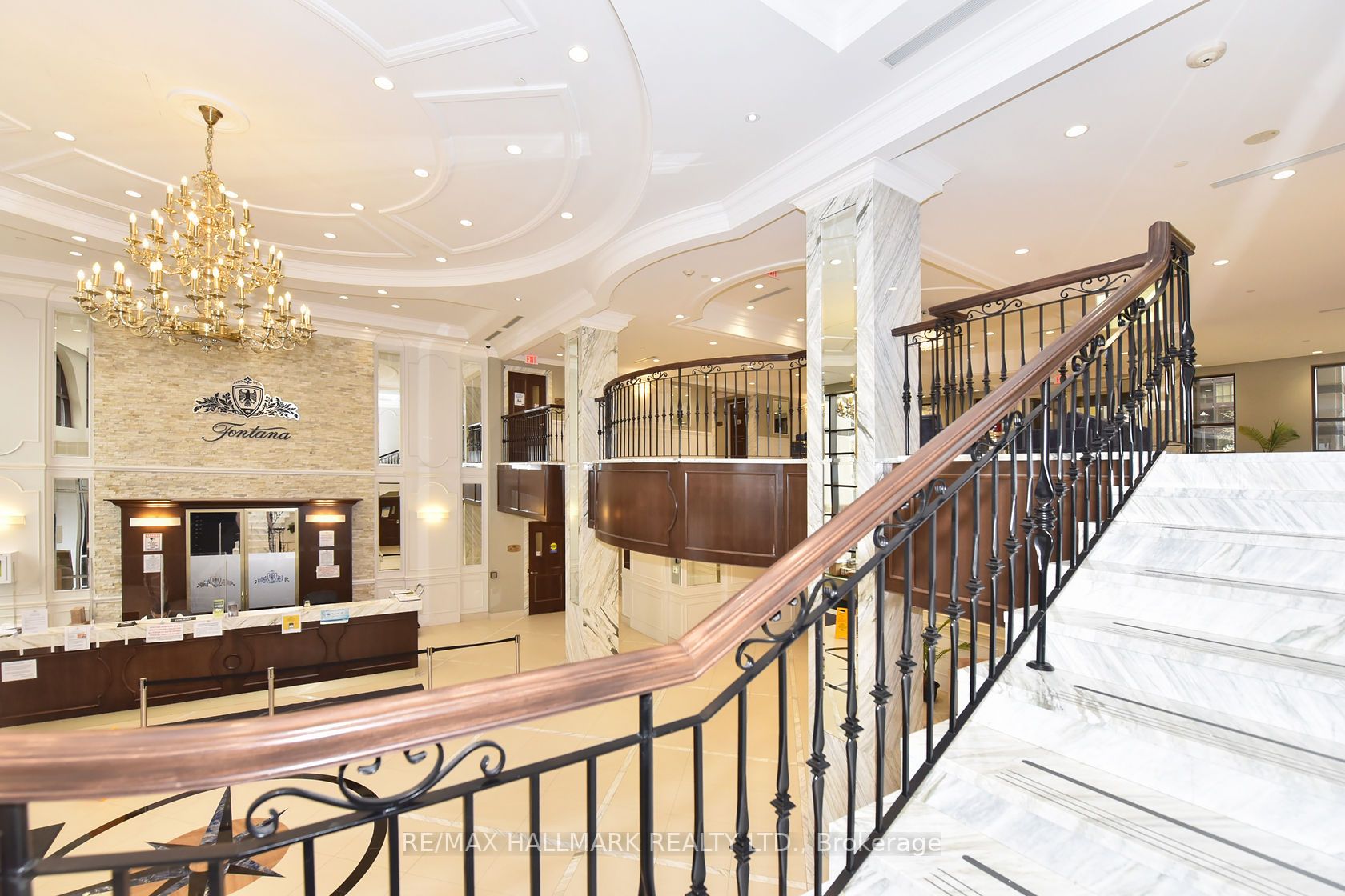 99 South Town Centre Blvd, #802