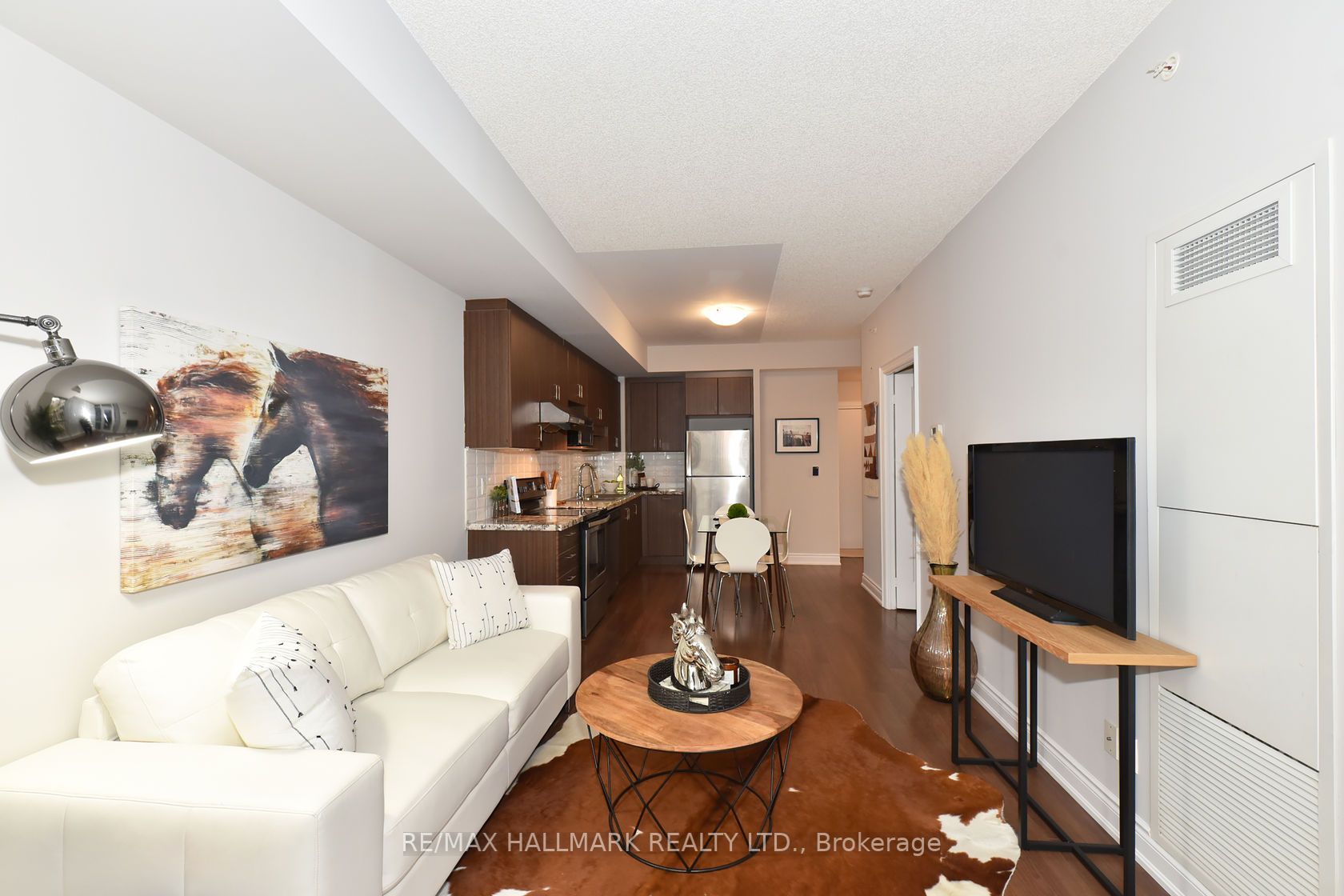 99 South Town Centre Blvd, #802