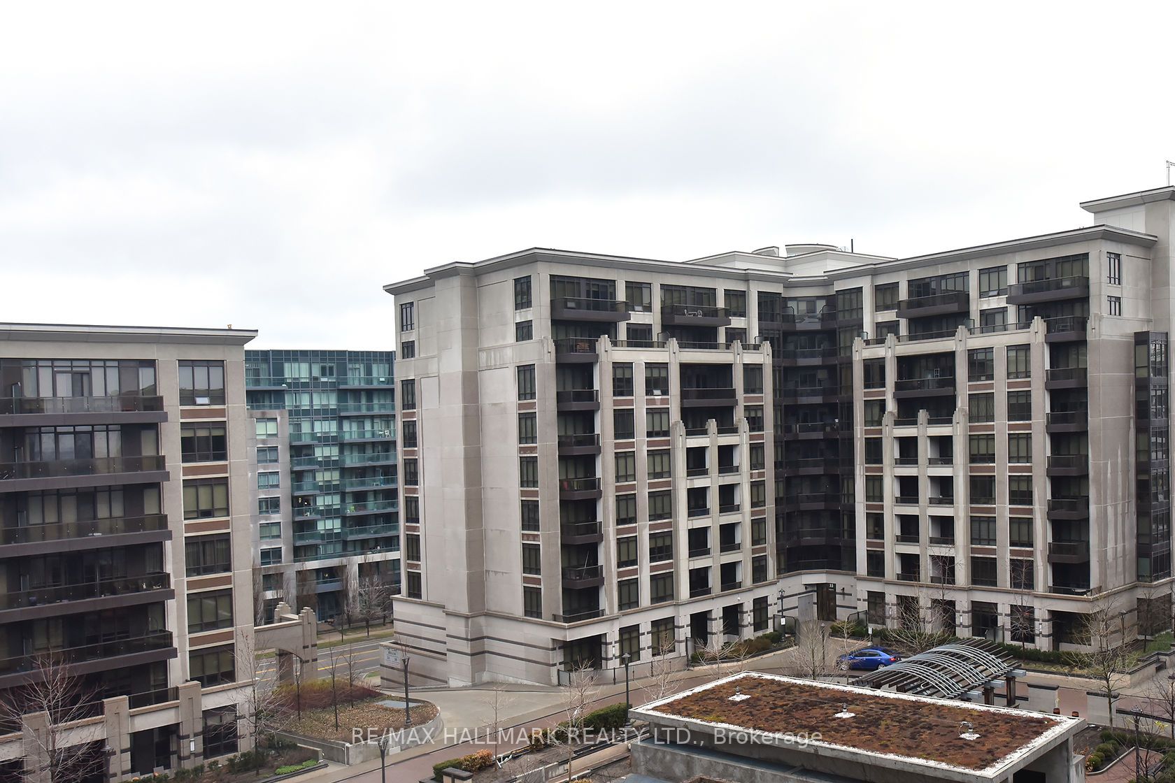 99 South Town Centre Blvd, #802