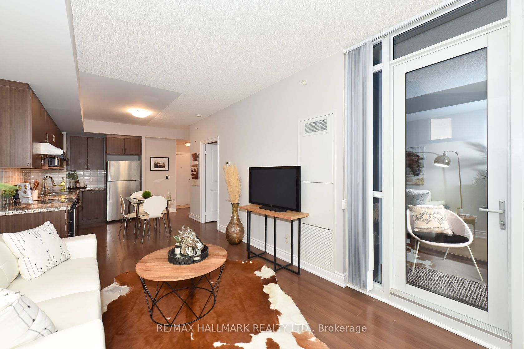 99 South Town Centre Blvd, #802