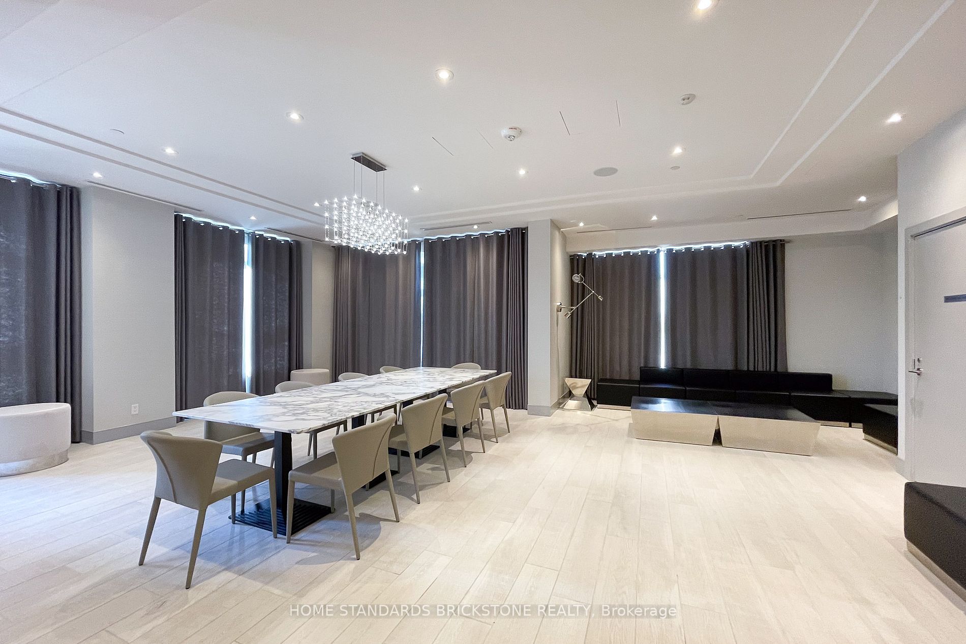 398 Highway 7 E, #605
