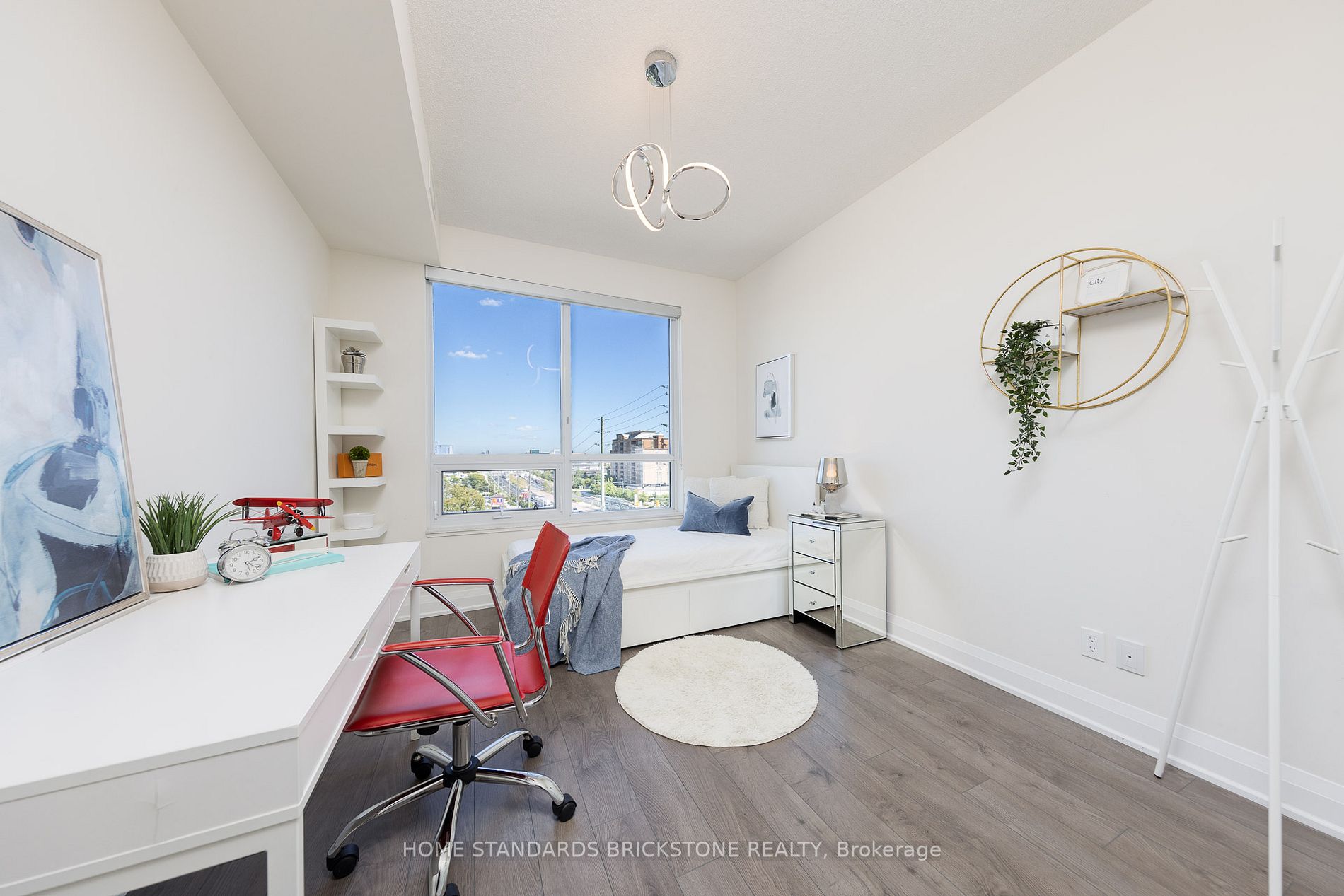 398 Highway 7 E, #605