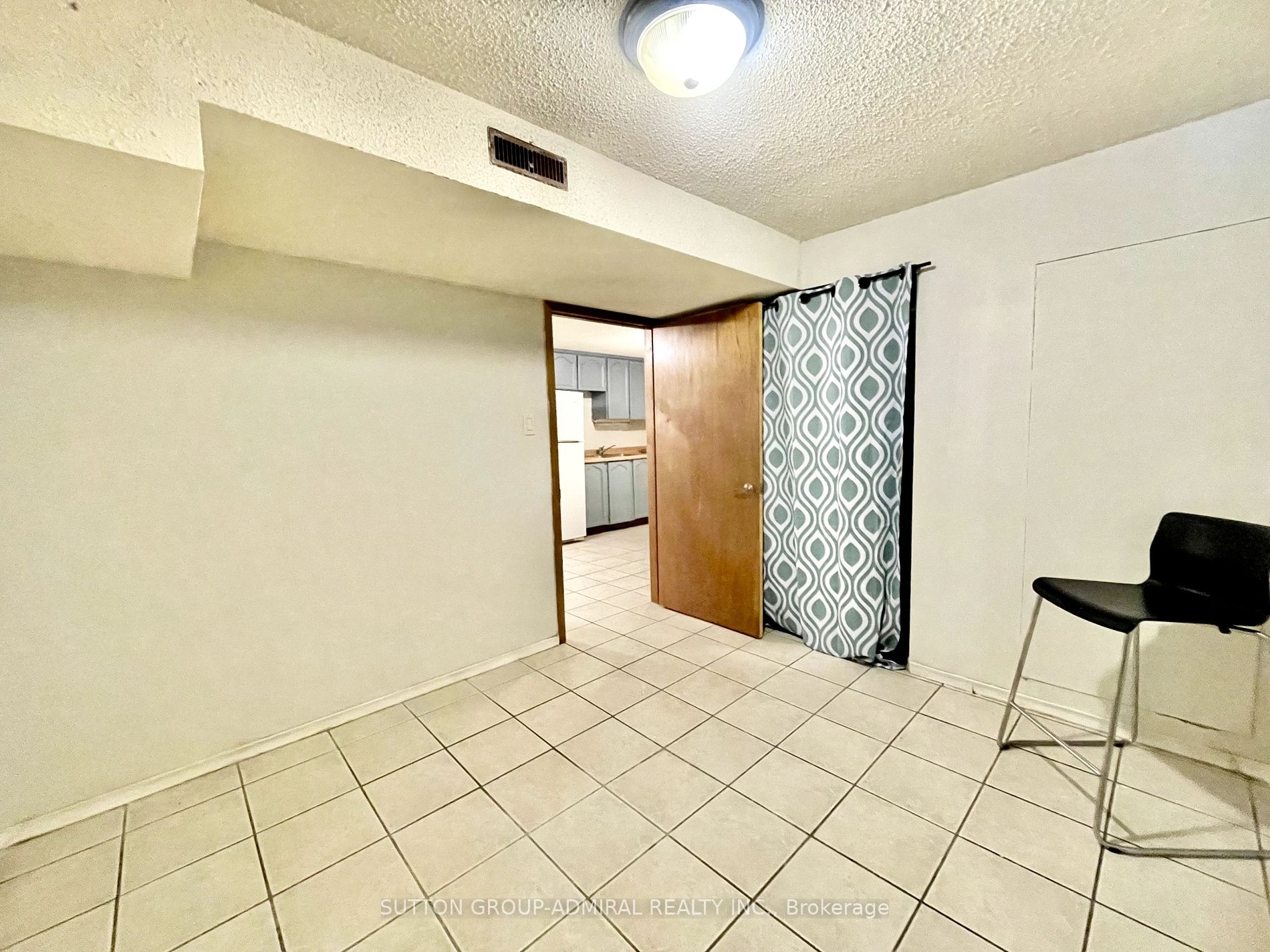 19 Backus Crt