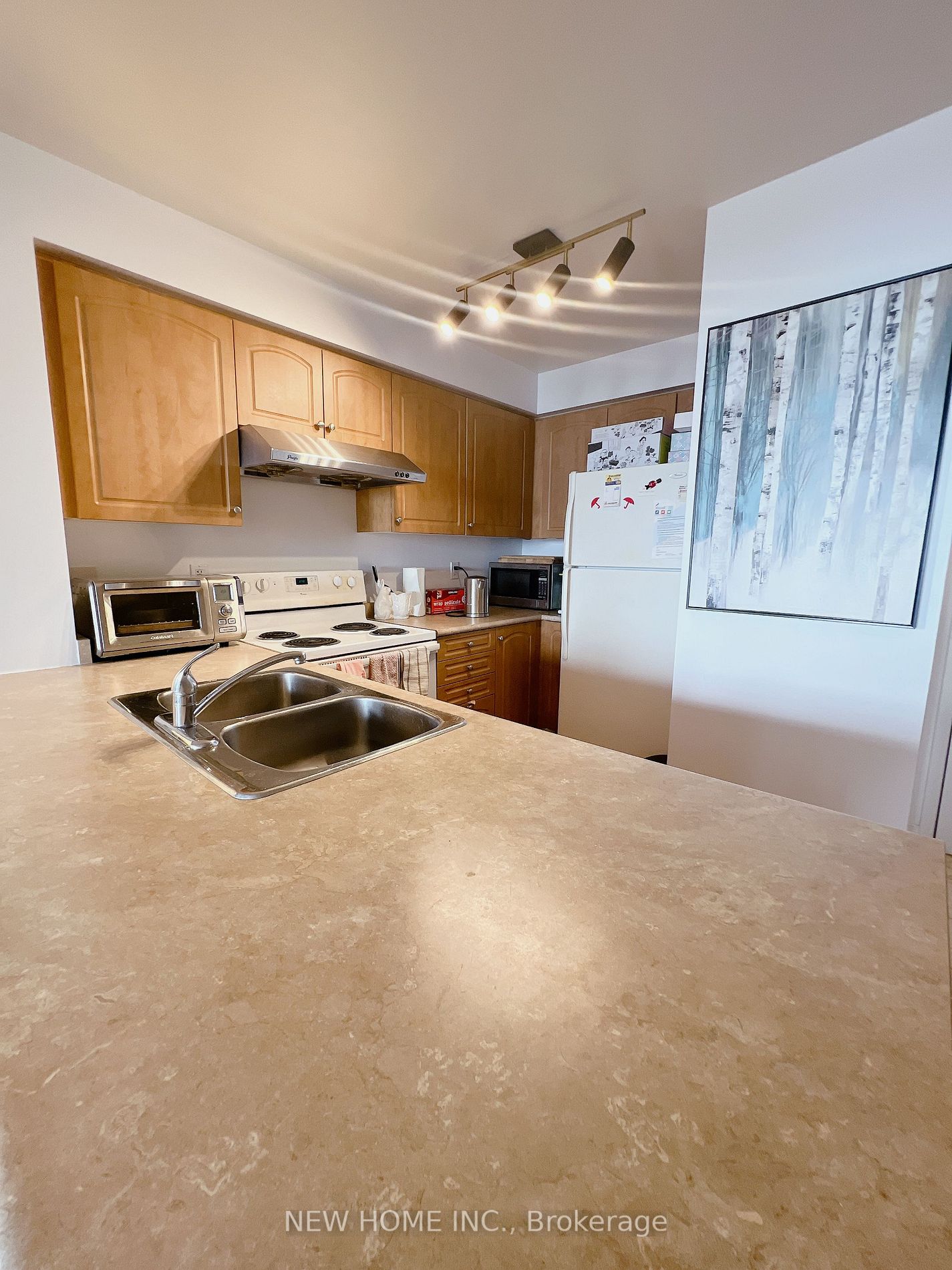 310 Red Maple Rd, #1214