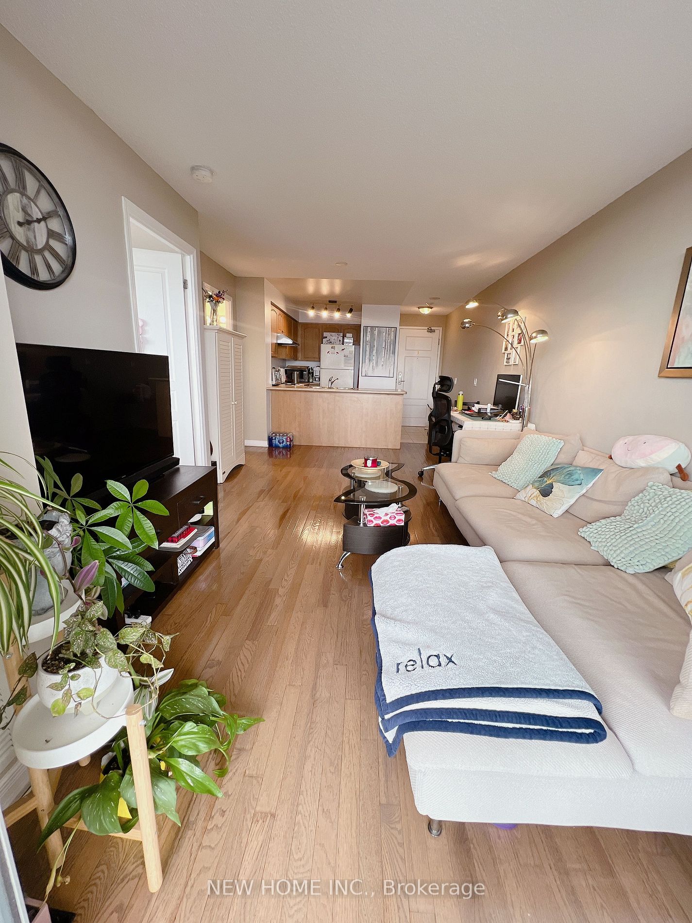 310 Red Maple Rd, #1214