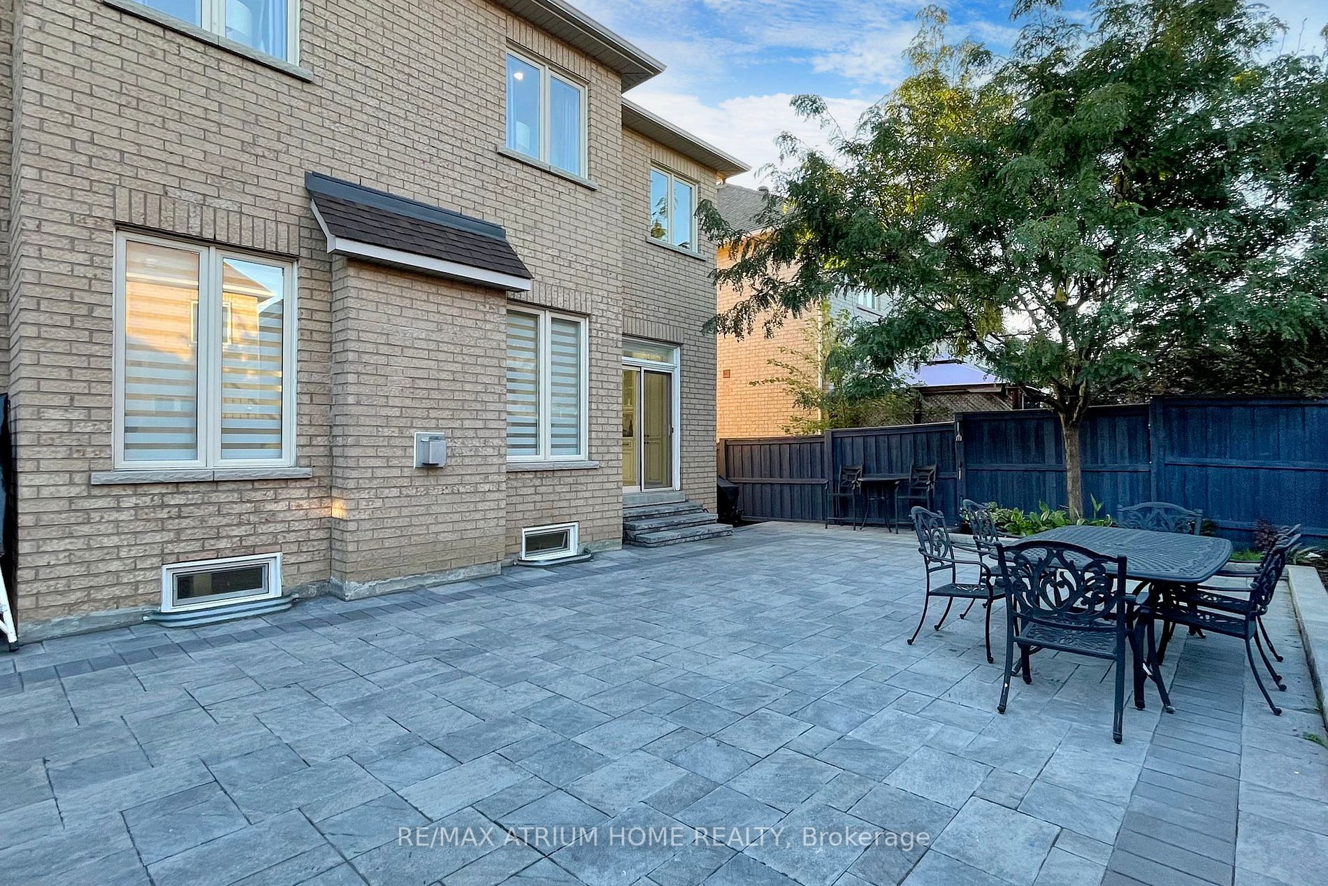 31 Hazelton Avenue