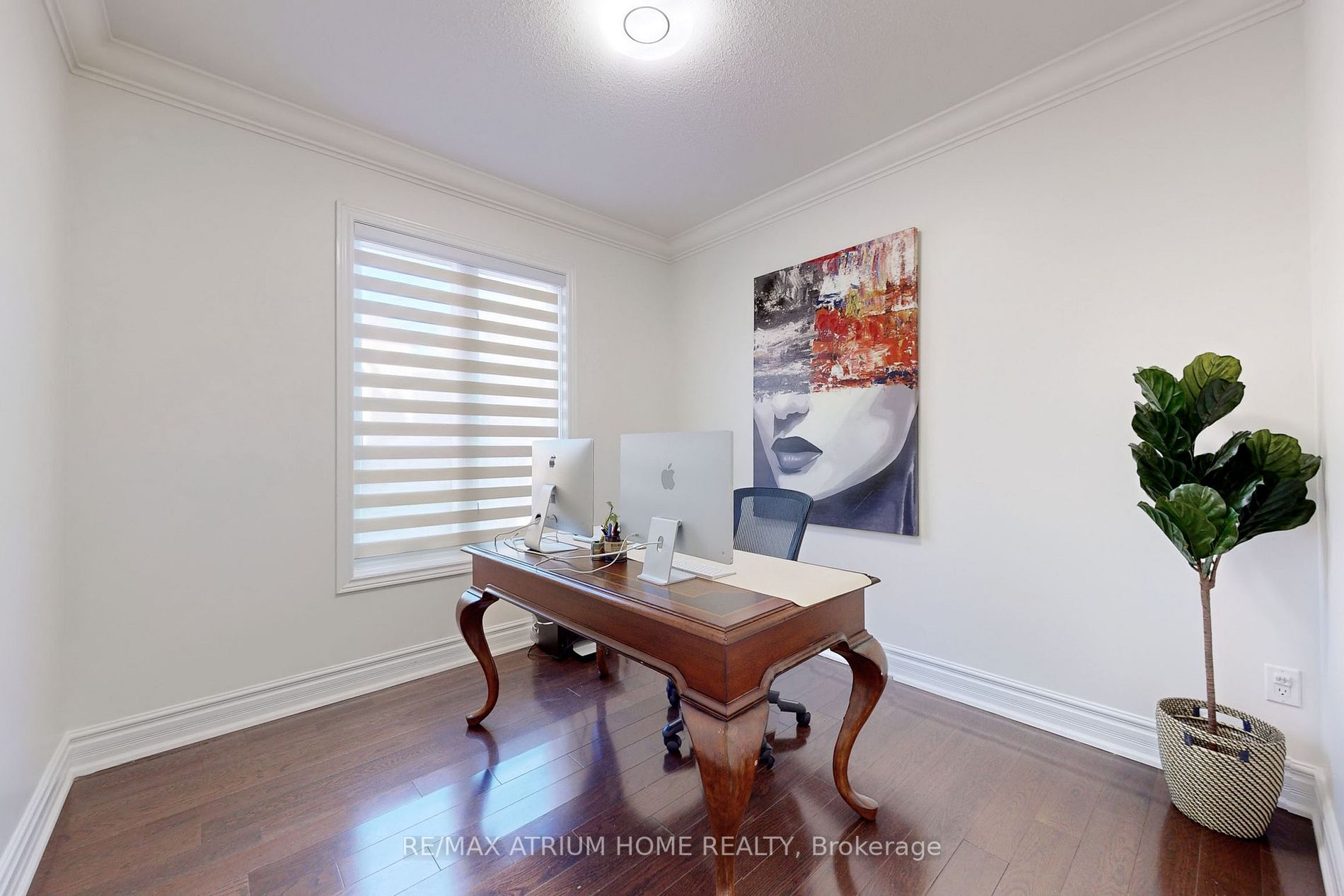 31 Hazelton Avenue