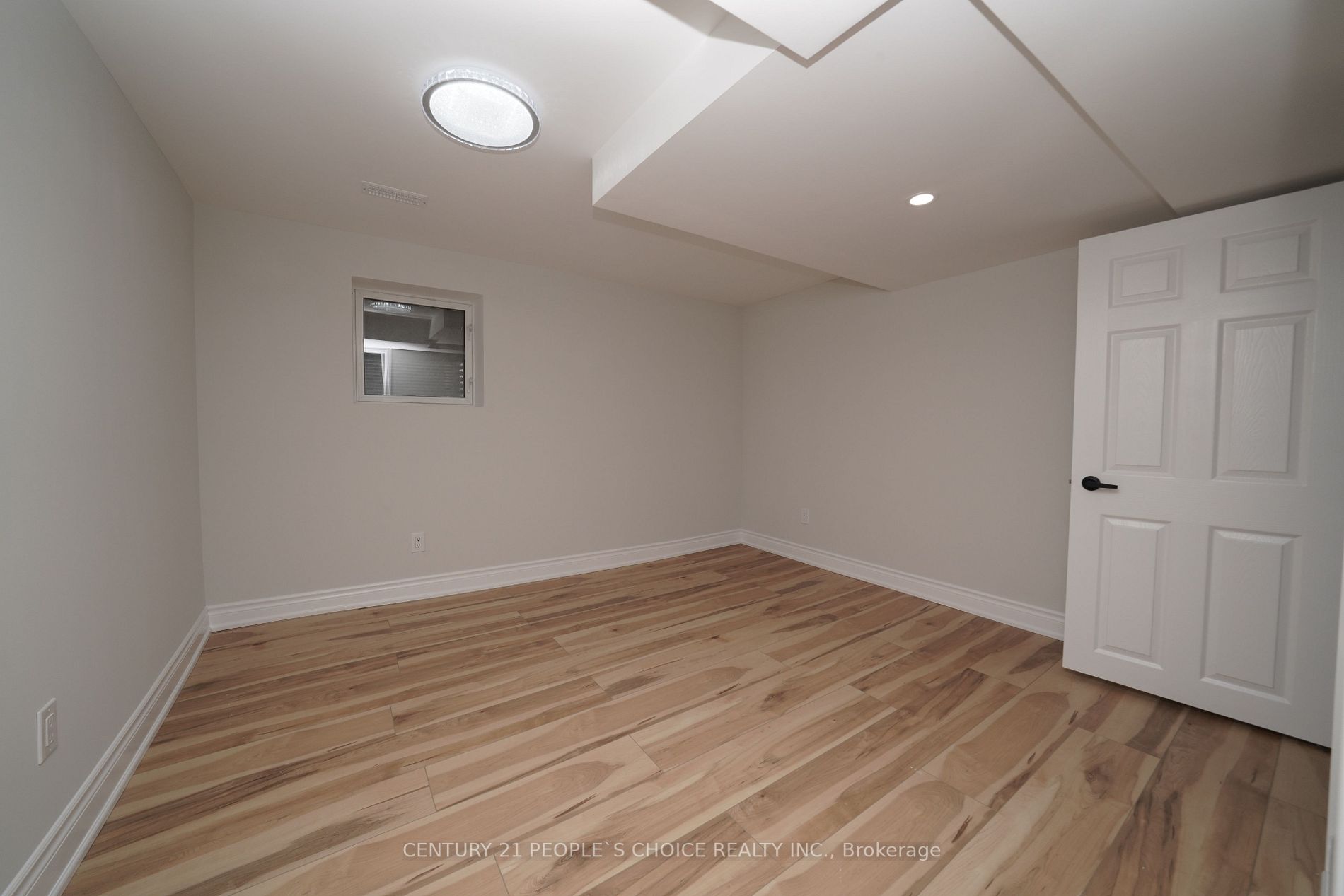 35 Hewlett Cres, #Bsmt