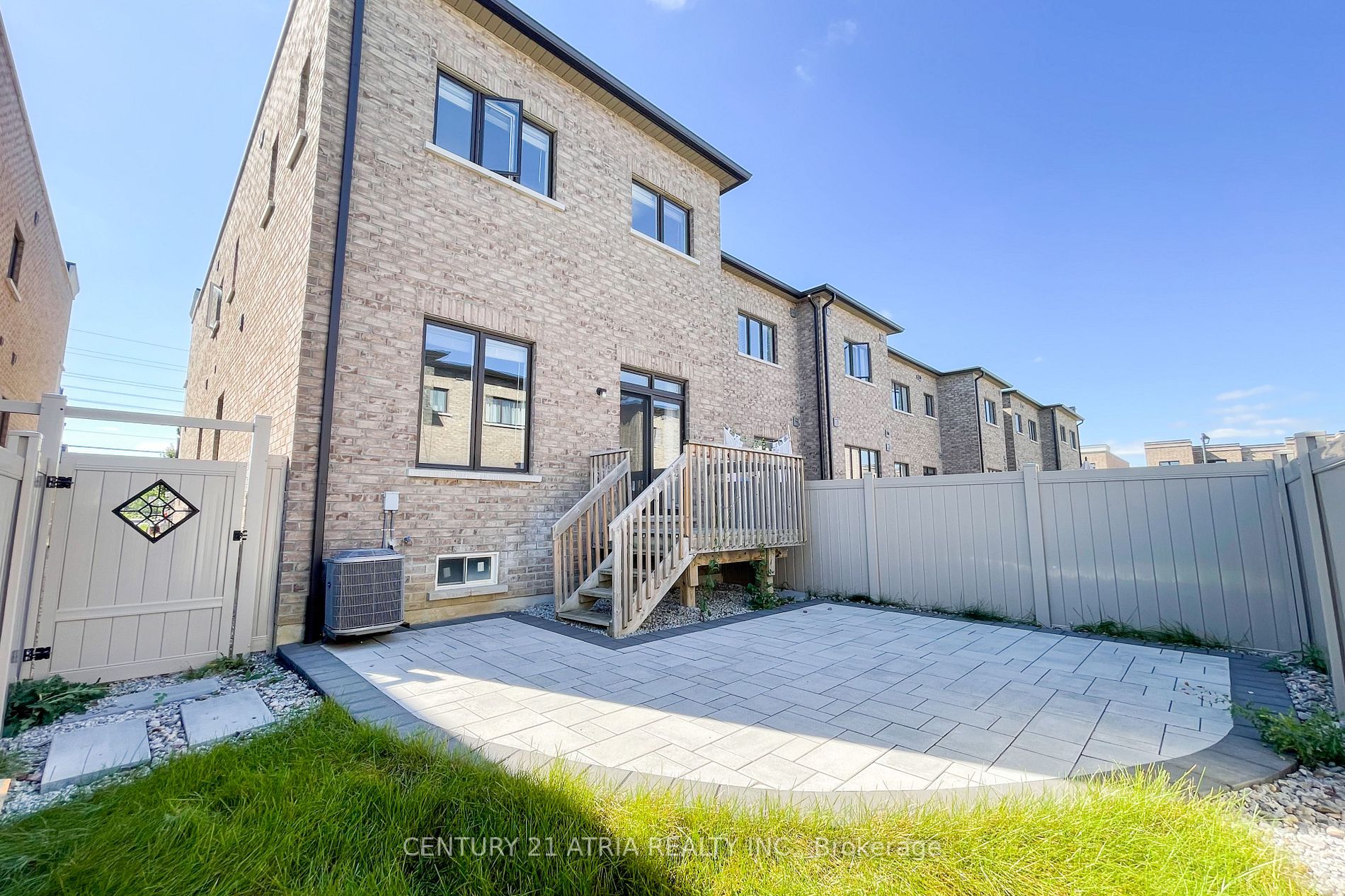 405 Elyse Crt
