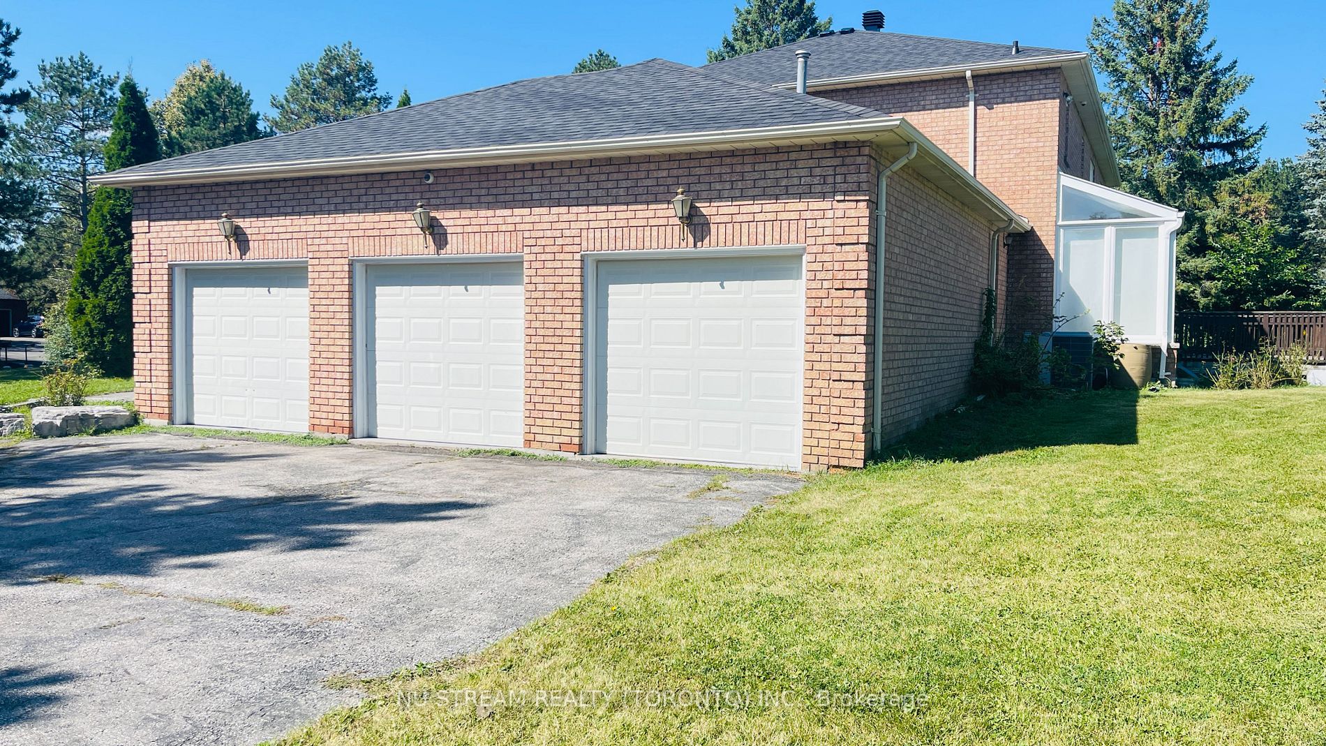 4 Willow Creek Drive